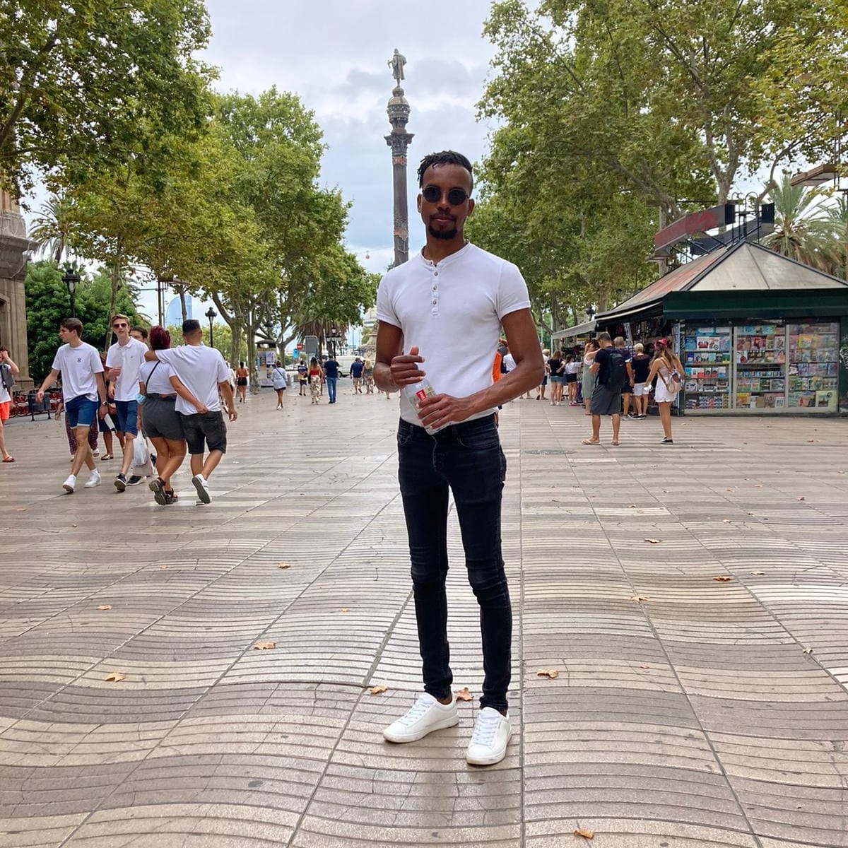 Eduardo — Gente de París